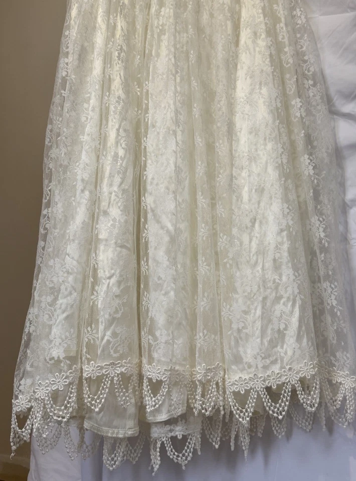 Vintage 1980s Jessica McClintock Wedding Dress Size 18 - Image 3 of 4