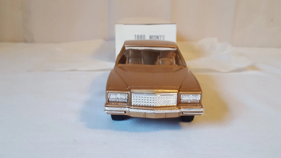 NOS MPC CAMEL 1980 CHEVROLET MONTE CARLO 1:25 SCALE DEALER PROMO W/BOX ! NICE - Image 4 of 4