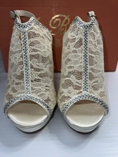 De Blossom Collection Ivory size 6.5 crystal trim lace Wedding Shoes
