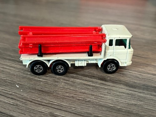 Matchbox Lesney Superfast Transitional #58-D White D.A.F. Girder Truck - Picture 2 of 9