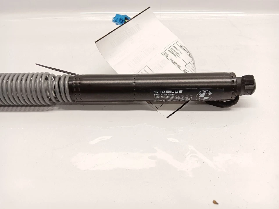 2022 BMW 740I tampa traseira direita porta-malas escotilha suporte de elevação elétrico 8499572 OEM - Imagem 4 de 4