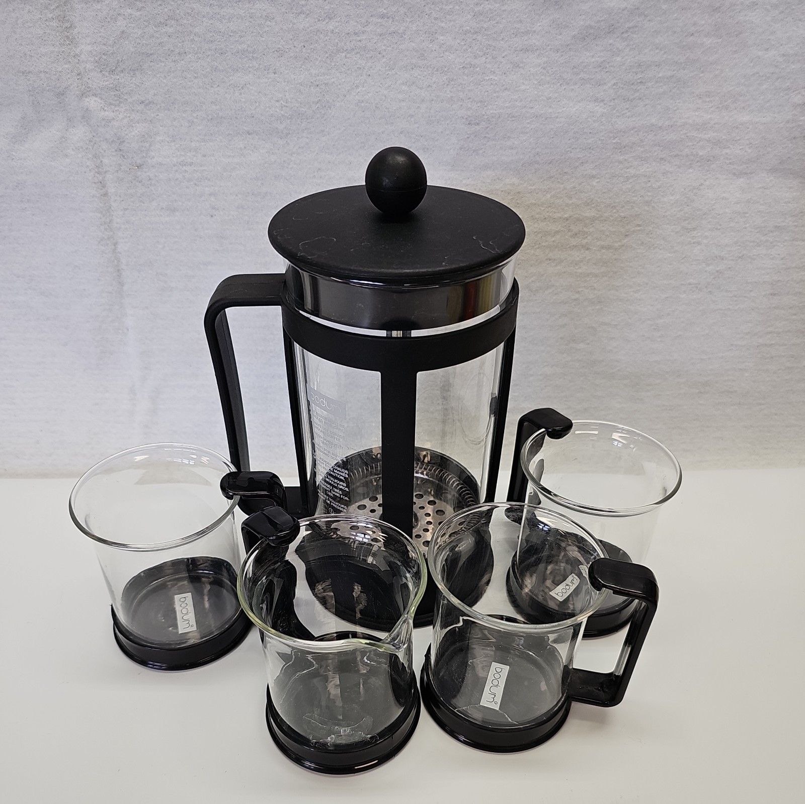 Exclusively For Starbucks With 3 Cups And A Creamer Dispense