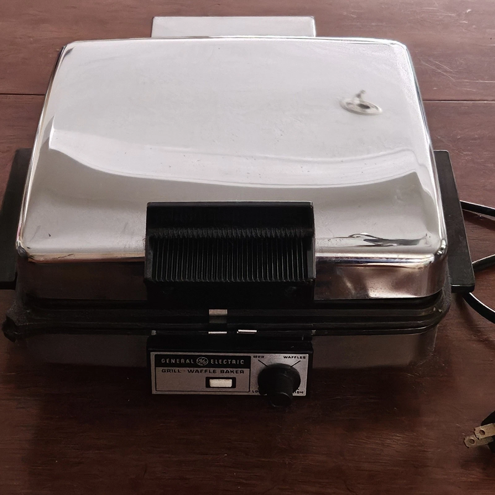 GE General Electric Grill Griddle & Waffle Maker Reversible Plates MCM #A2G48T
