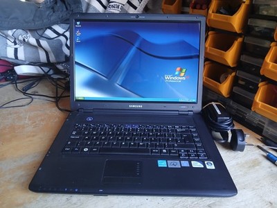 QUALITÄT SCHNELLER VOLL FUNKTIONSFÄHIGER Samsung Windows XP Laptop -- 500GB HD + 3GB RAM (Sa1)