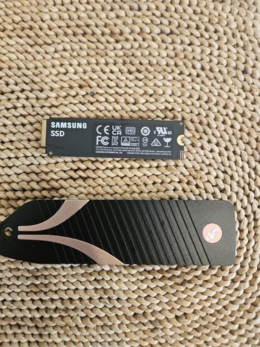 PS5 Samsung 990 PRO 2TB Internal SSD + PlayStation 5 Heatsink Cover LN - Afbeelding 2 van 3