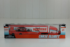Chase Elliott Hooters 9 Hauler Truck 1:64 Diecast Nascar Authentics