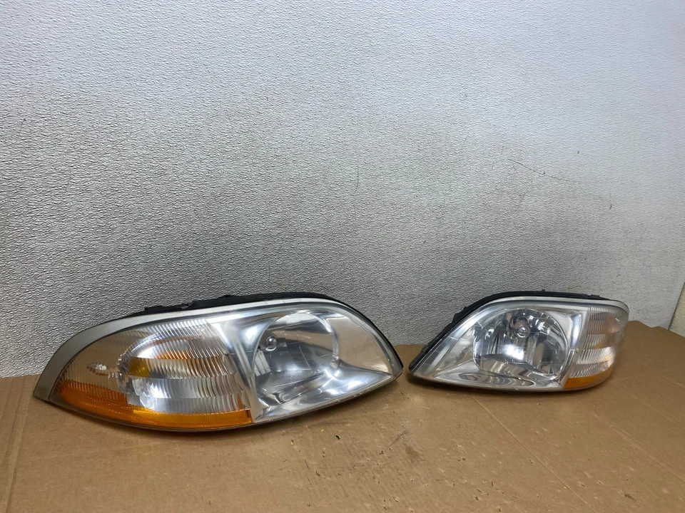 Faros halógenos izquierdo+derecho Ford Windstar 1999 a 2003 OEM V4898 DW Foto 3 de 4