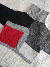 Vintage 80s 90s Cropped Colorblock Turtleneck Sweater. Womens Large. Black Red