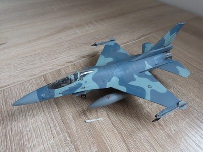 Sky Guardians Lockheed F16-A Indonesian Air Force Diecast Flugzeugmodell Maßstab 1:72