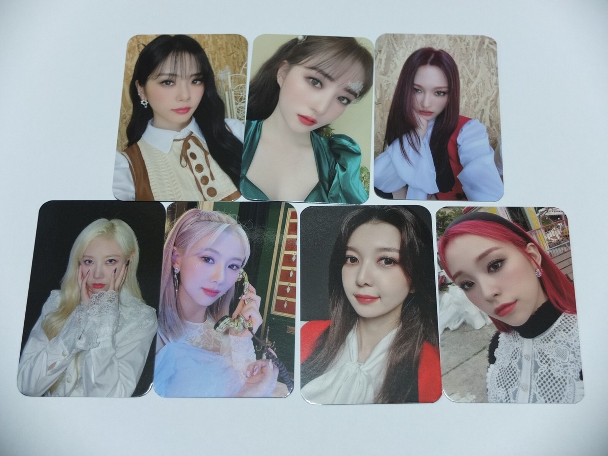 Dreamcatcher Summer Holiday - YES24 Fansign Applicants Gift Dreamcatcher Summer Holiday - YES24 Fansign Applicants Gift