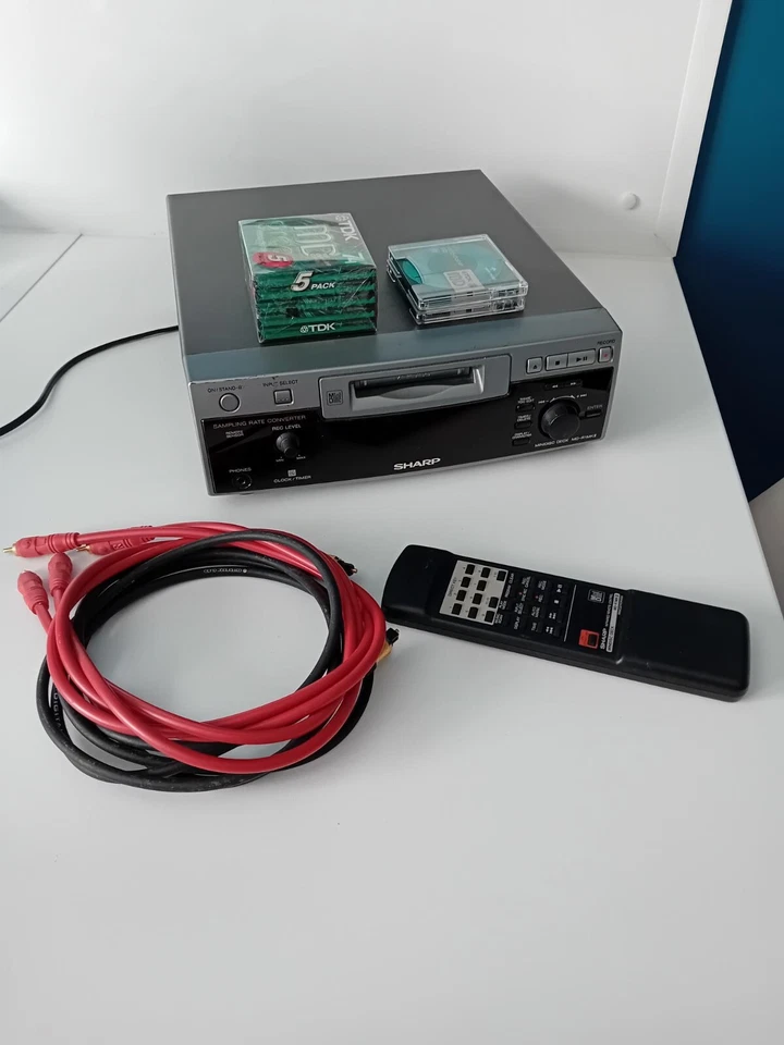 VINTAGE SHARP  MD-R1MKII MiniDisc HIFI - LECTEUR / GRAVEUR  - PARFAIT ÉTAT  - Photo 2/4