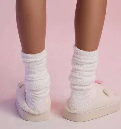 S M Hello Kitty Forever 21 Slipper Slides Platform Tasman