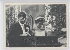 1964 Topps The Story of John F Kennedy Jacqueline #60 9bq