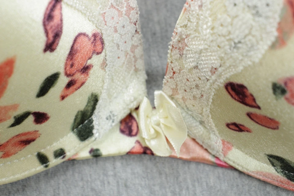 Sujetador Ambrielle 34C Push Up Acolchado Correa con Aros Floral Encaje Satinado Foto 4 de 4