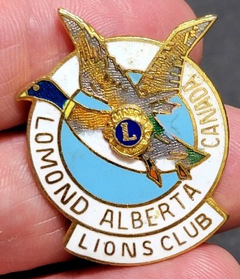Lomond Alberta Lions Club Ring-necked Pheasant Trading Pin