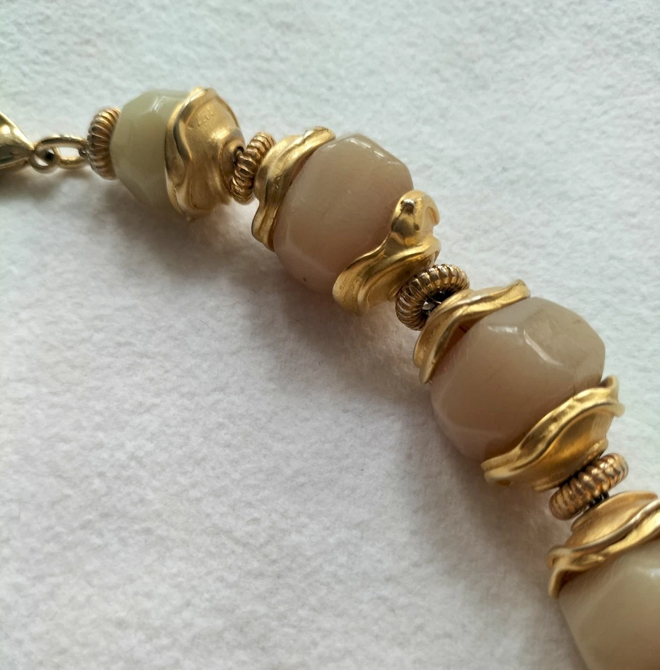 Giorgio Armani vintage, Collana anni '80, bijoux  - Immagine 3 di 4