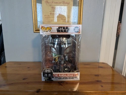 Funko Star Wars The Mandalorian with The Child Pop! Vinyl Bobblehead Figure #380