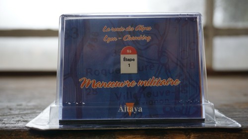 Altaya 1/43 French Jeep Willys La Route Bleue La Jeep Manoeuvre Diorama *Defect - Picture 3 of 14