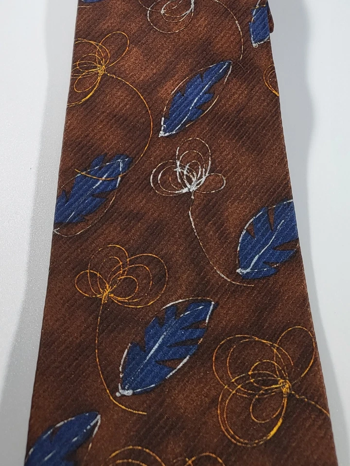 Corbata para hombre Ermenegildo Zegna marrón, estampado de hojas azules rayas texturizadas seda 3,75” W Foto 2 de 4