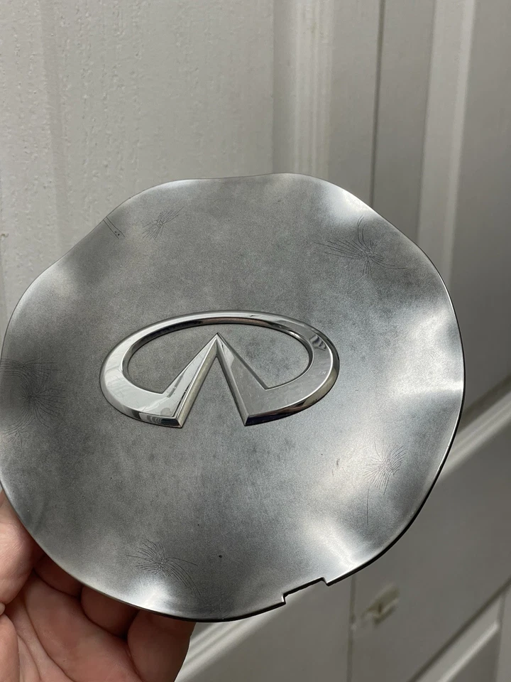 03 04 05 Tapa central de rueda Infiniti FX35 FX45 e Infiniti Q45 2005 40315-CG010 OEM Foto 3 de 4