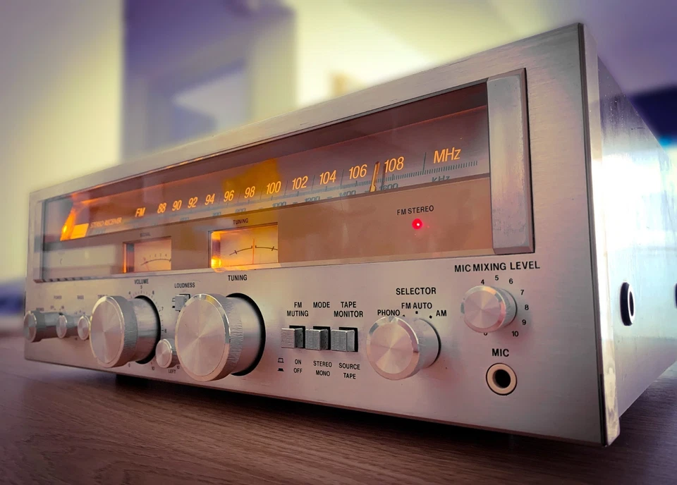 Sansui G-2000 🌈RaRe🌈 Vintage Stereo AM/FM Receiver - Image 3 of 4