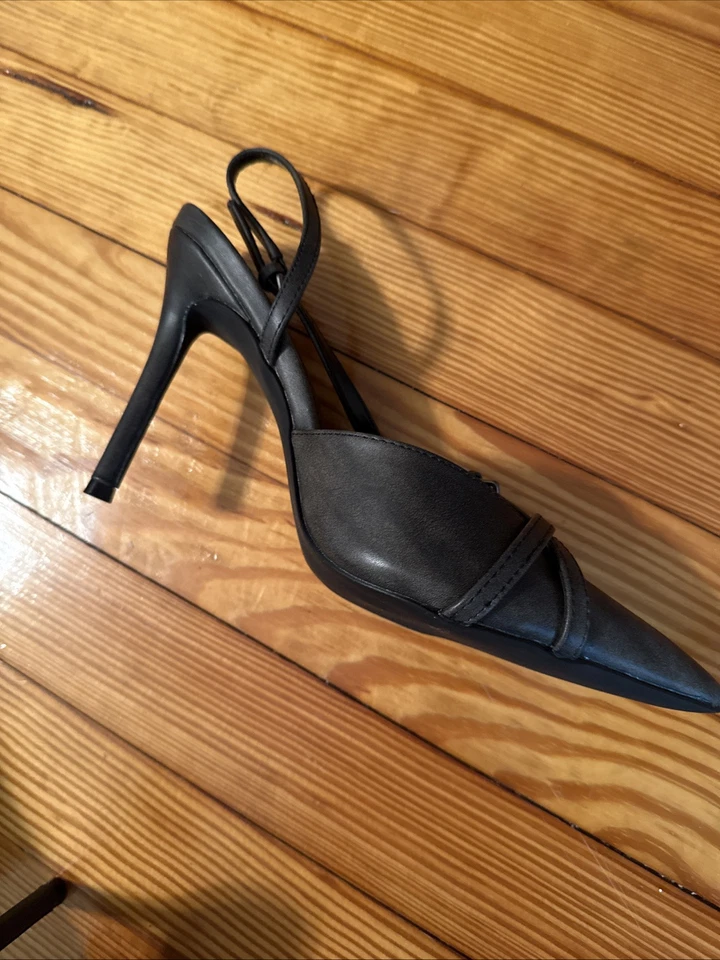 Zapatos de salón Shoedazzle Anastasia negros desgastados talla 8,5 Foto 3 de 4