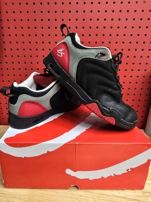 eS Tribo Mens 11.5 Black Red Grey Skate Shoes Sneakers w/ Box