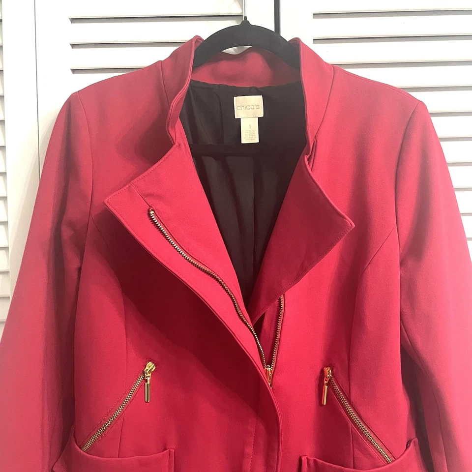Chaqueta Chico's Mujer Roja Ponte Cremallera Blazer Bolsillos Longline Dorado Herrajes Mediana Foto 3 de 4