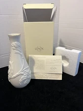 LENOX GRANDE MINUET BUD VASE NEW MINT!