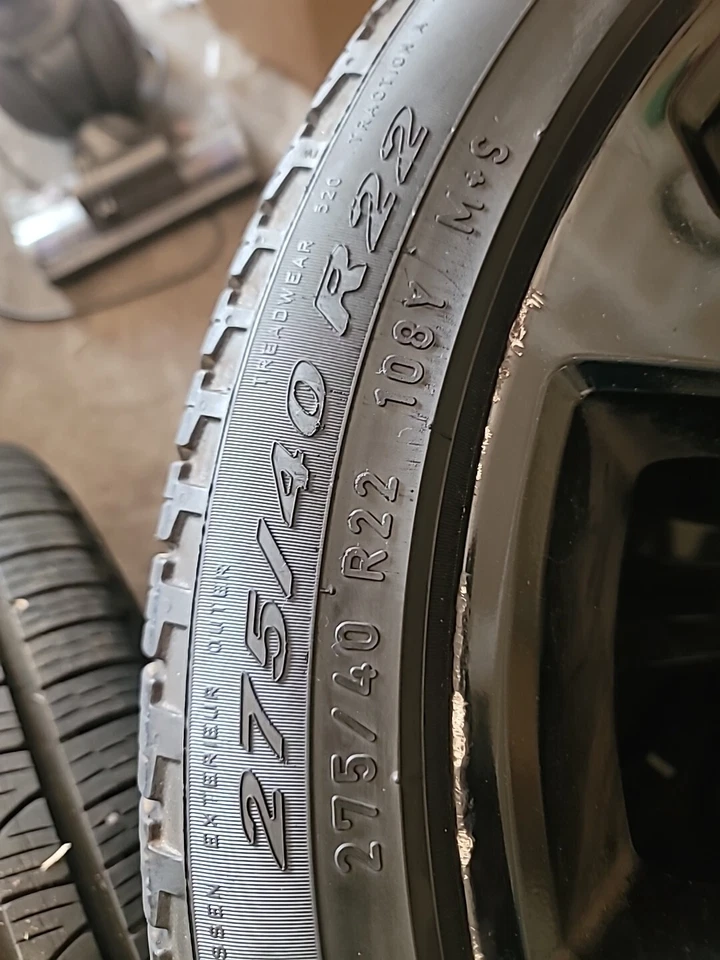 Rueda de radios 22 Range Rover L405 OEM HSE Autobiography Supercharge Sport negra Foto 3 de 4