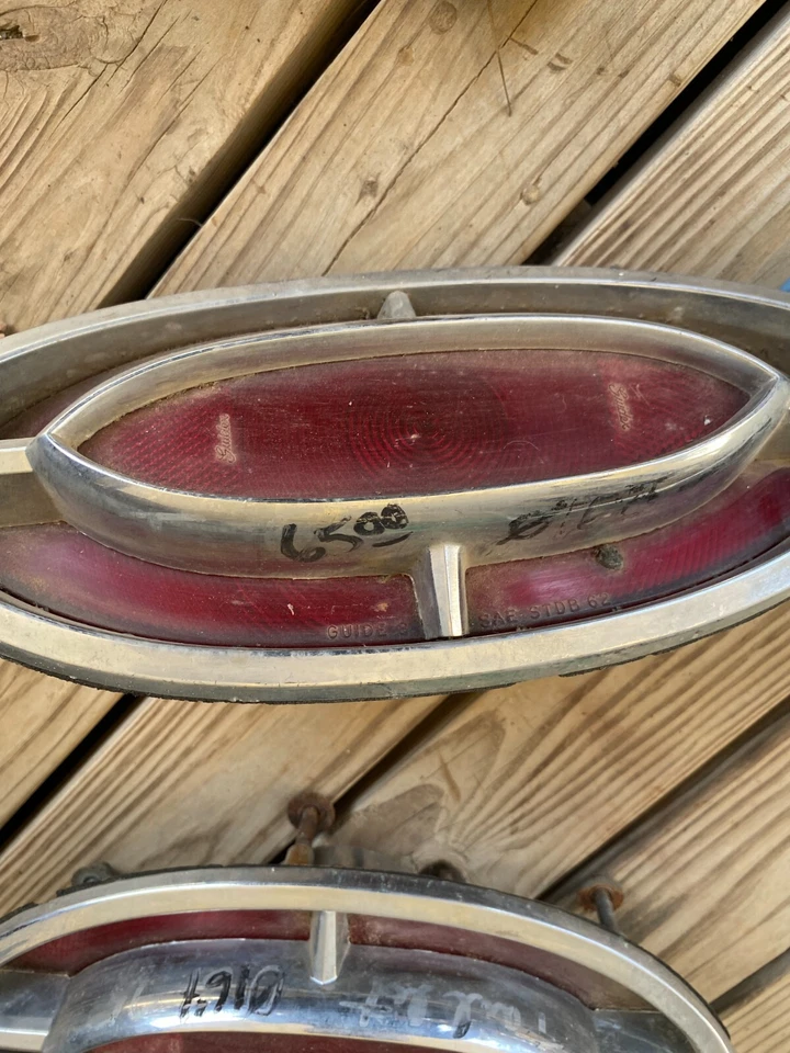 Oldsmobile Olds 88 98 Starfire 1962 juego de luces traseras 62 derecha izquierda par Foto 4 de 4