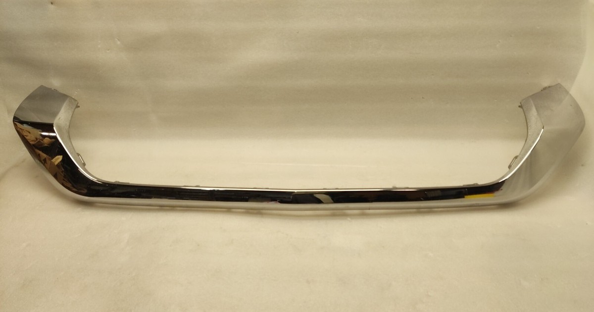 2016-2019 Mercedes GLC300 GLC350E Front Bumper Lower Trim