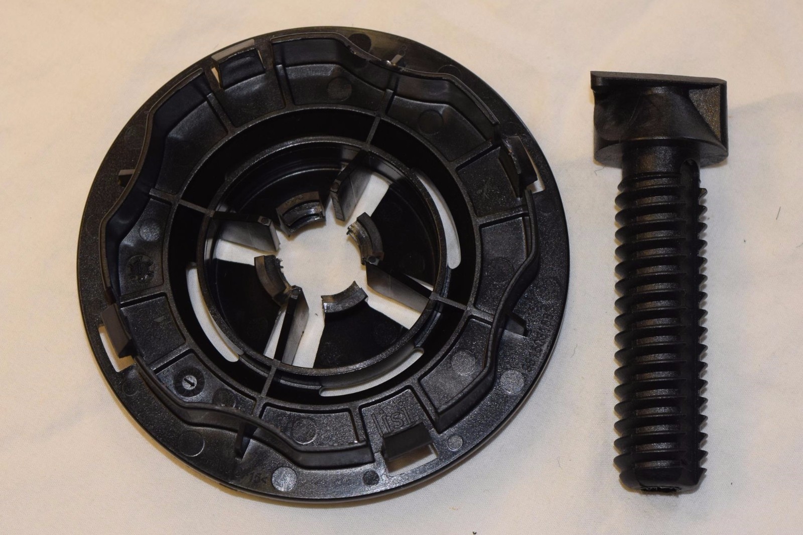 GENUINE PEUGEOT 208 308 3008 C4 CITROEN C4 DS4 DS3 SPARE WHEEL HOLDER