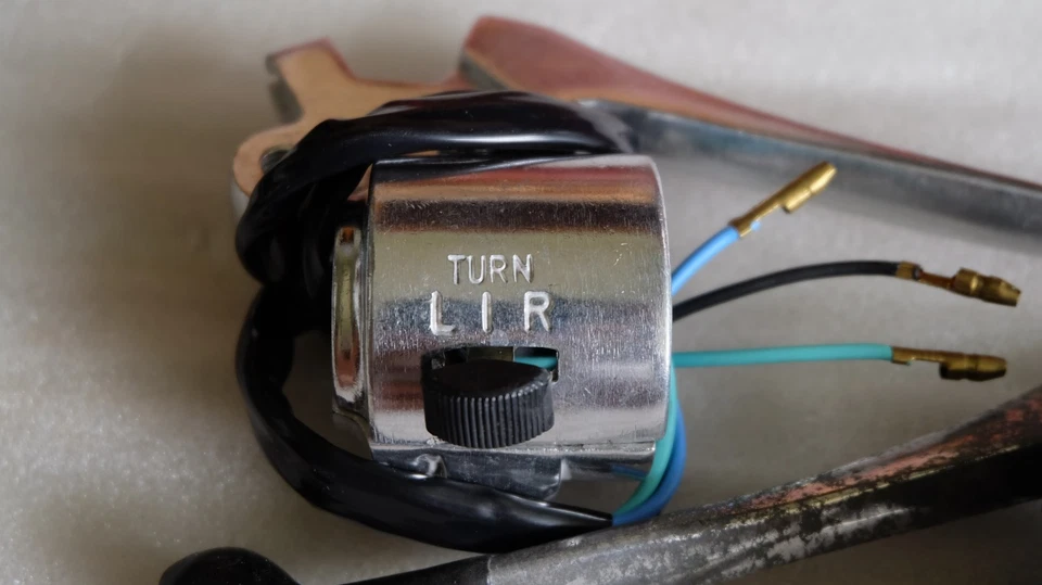 Alavanca de interruptor de alça par Suzuki A50 A100 A80 TC120 RV90 T90 T125 GT100 RH LH  - Imagem 2 de 4