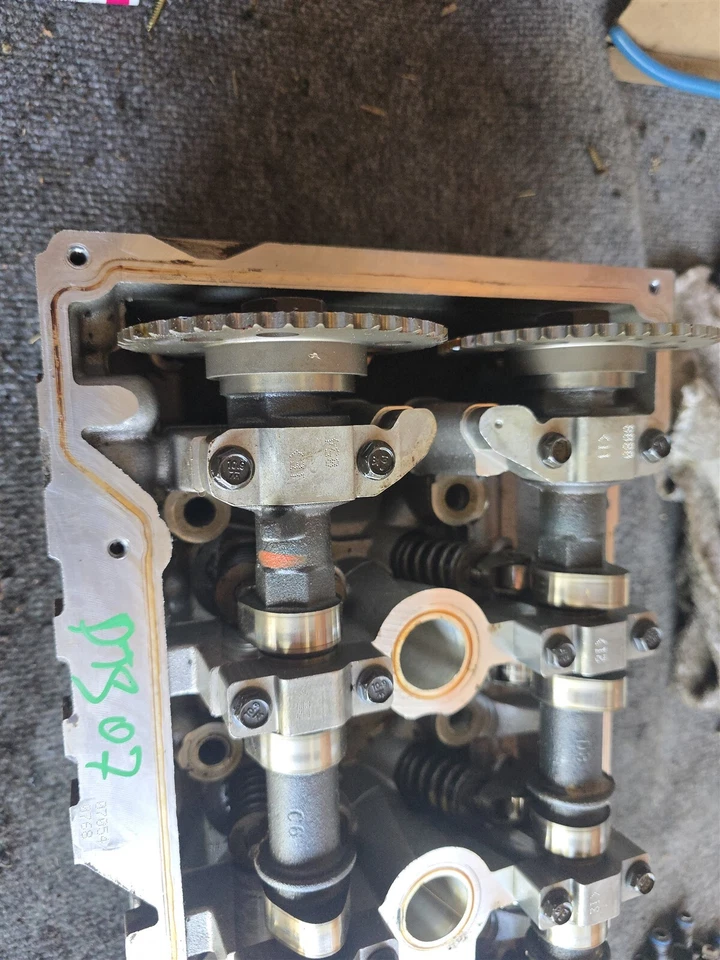 Cadillac DTS Deville 2000-2010 culata de motor delantera derecha 12569205 OEM Foto 4 de 4