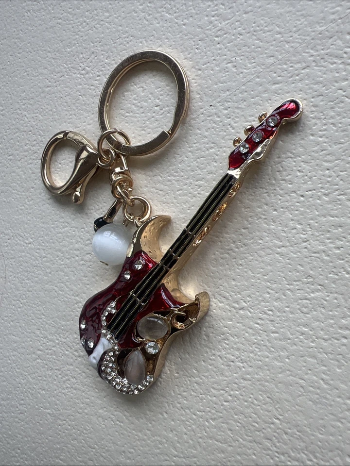 闪亮红色吉他悬垂行李箱小饰品钥匙圈链金色水钻 — 第 3/4 张图片