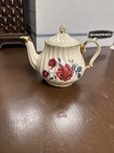 Beautiful Vintage Sadler Teapot Roses with Gold Trim