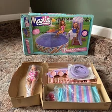 1988 Meritus Sears Hasbro Maxie Splash Party Pool & Cabana W Maxie Doll- SEALED