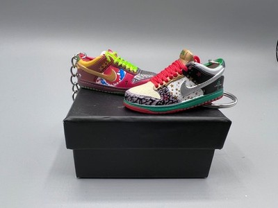 Pair of WHAT THE DUNK  Low SB Dunk 3D mini shoe keychain, collectible 3D Sneaker