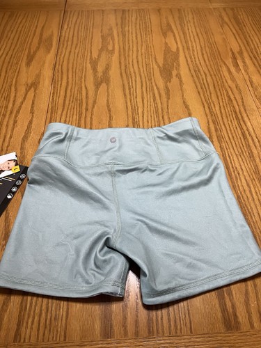 NWT Avia L(10-12) Girls/womens Green Reversible Bike Shorts Moisture Wicking - Picture 13 of 22