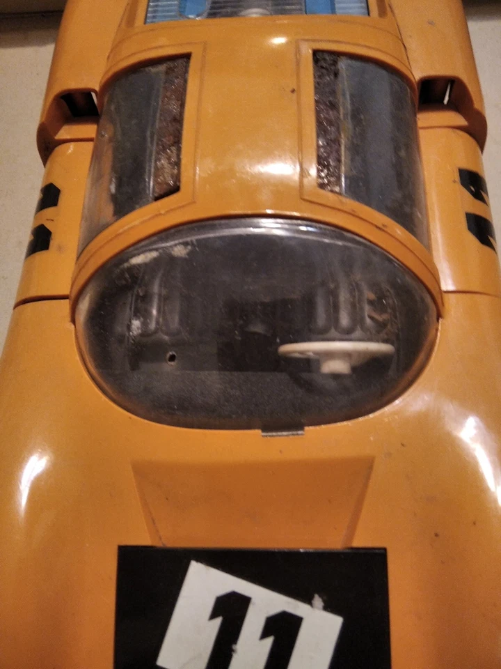 GAMA- PORSCHE CARRERA 10- LUNGHEZZA 32 CM- PLASTICA- A FRIZIONE-BUONE CONDIZIONI - Immagine 2 di 4