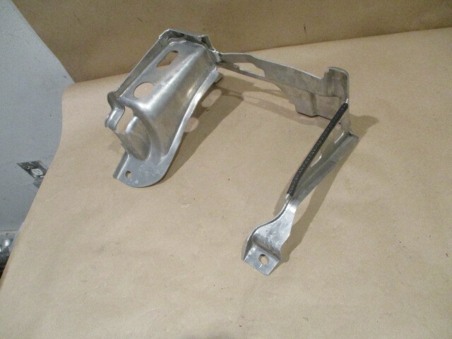 Ferrari 458 - Knee Impact Bracket For Dash - P/N 84991600