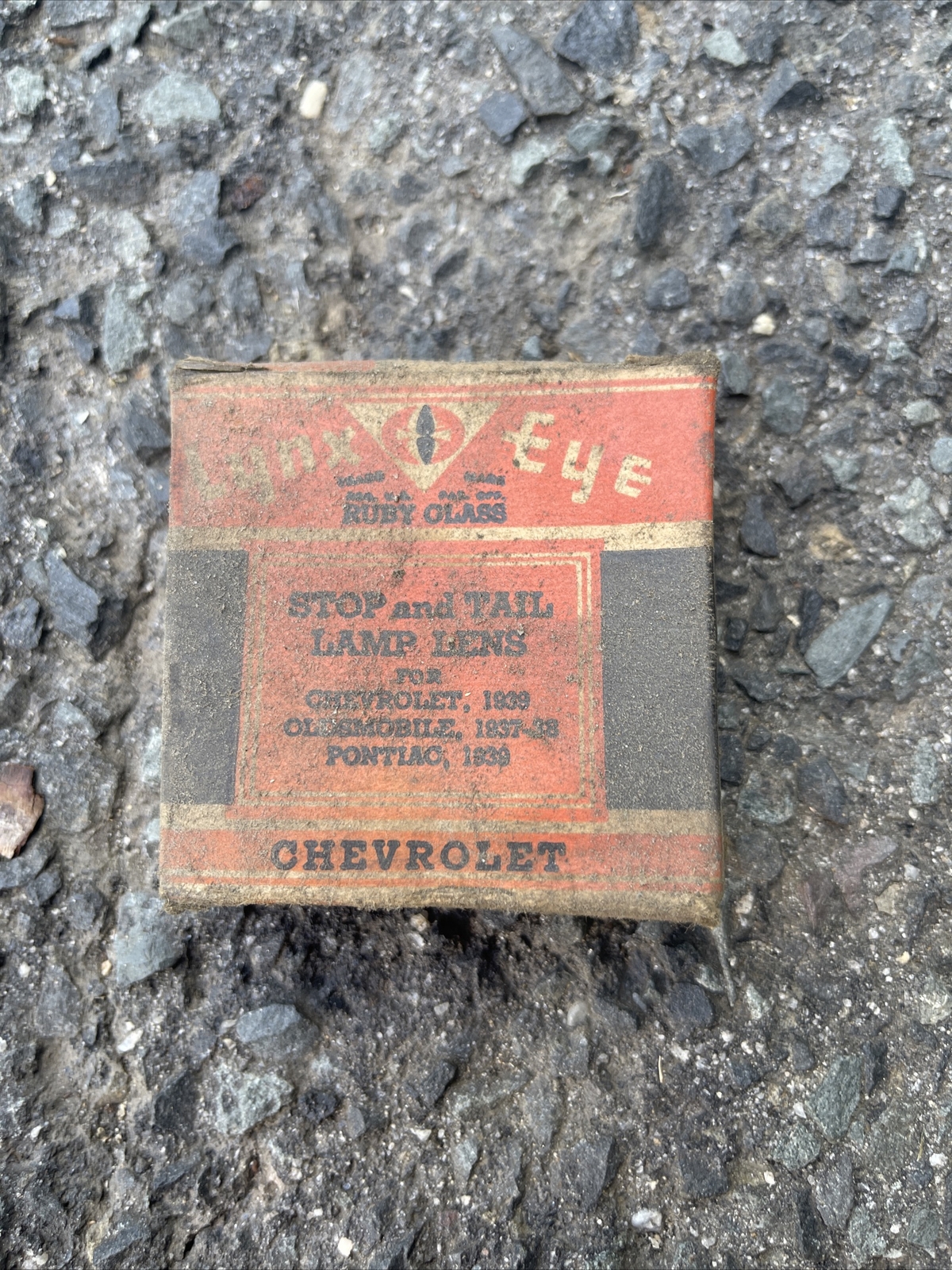 Lynx Eye 1939 Chevrolet or Pontiac 1937-38 Oldsmobile Tail Lamp Lens NOS T-329