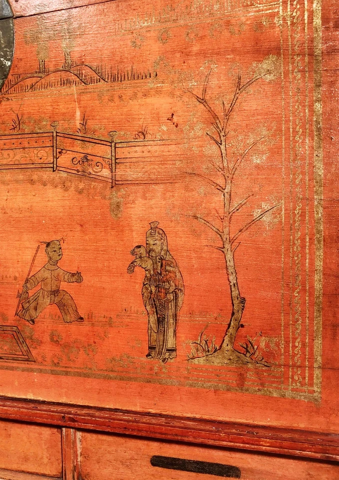 Antigo baú chinês (5590), laca vermelha pintada à mão, por volta de 1800-1849 - Imagem 2 de 4