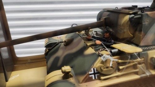 21st Century Toys Ultimate Soldier WWII German Panther Tank 1/18 Scale New Seal - Picture 3 of 9