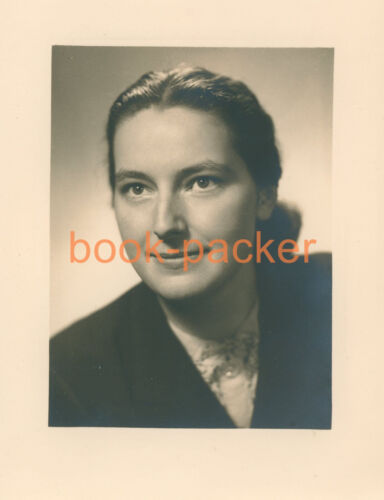 Altes Foto/Vintage photo: Junge Frau / Young Woman - Salzwedel (ca. 1940er) - Afbeelding 1 van 1
