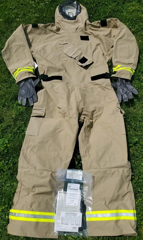 Lion MT94 CBRN One Piece Multi-Threat Protection Suit GORE CHEMPAK - Image 4 of 4