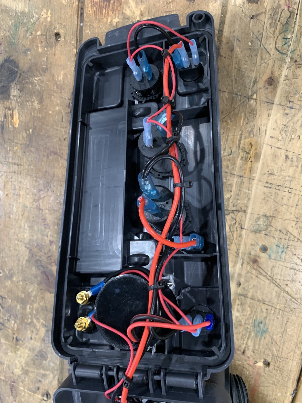 12V Power Box Kayaking, Fishing, Camping Includes Battery