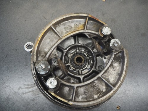 SUZUKI T250- 1974 54210-11001/33000 PANEL FRONT . SHOE PLATE BRAKE 8724 - Imagen 5 de 6