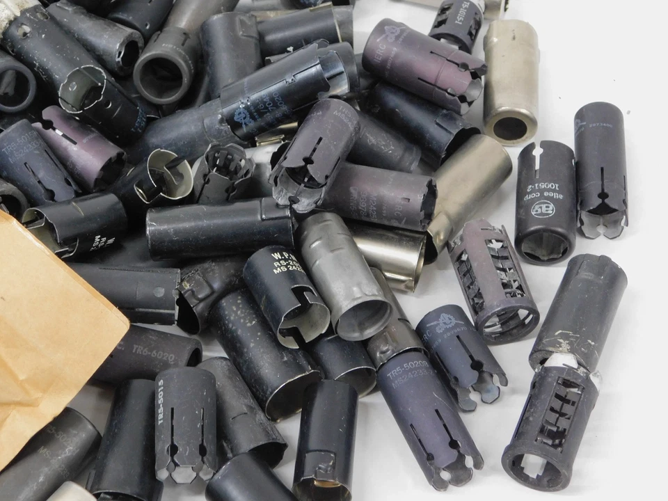 Lote de escudo de tubo de vacío vintage IERC EBY Cinch Collins (más de 160 piezas) Foto 2 de 4